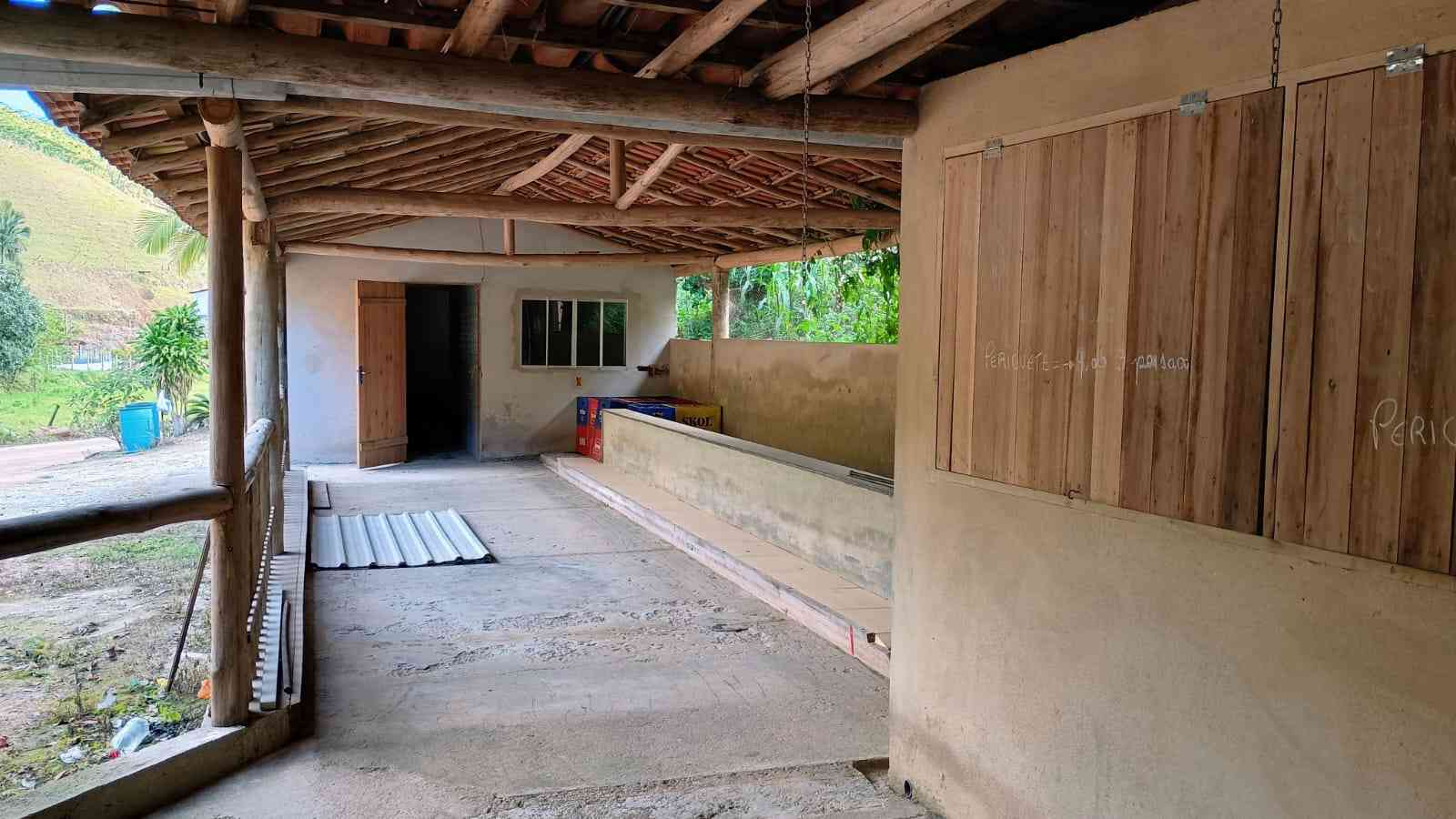 Bar com Casa e Piscina