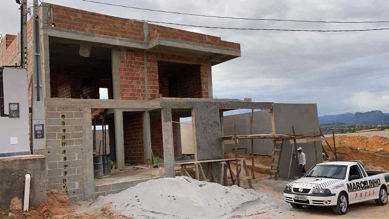 Casa em Construção