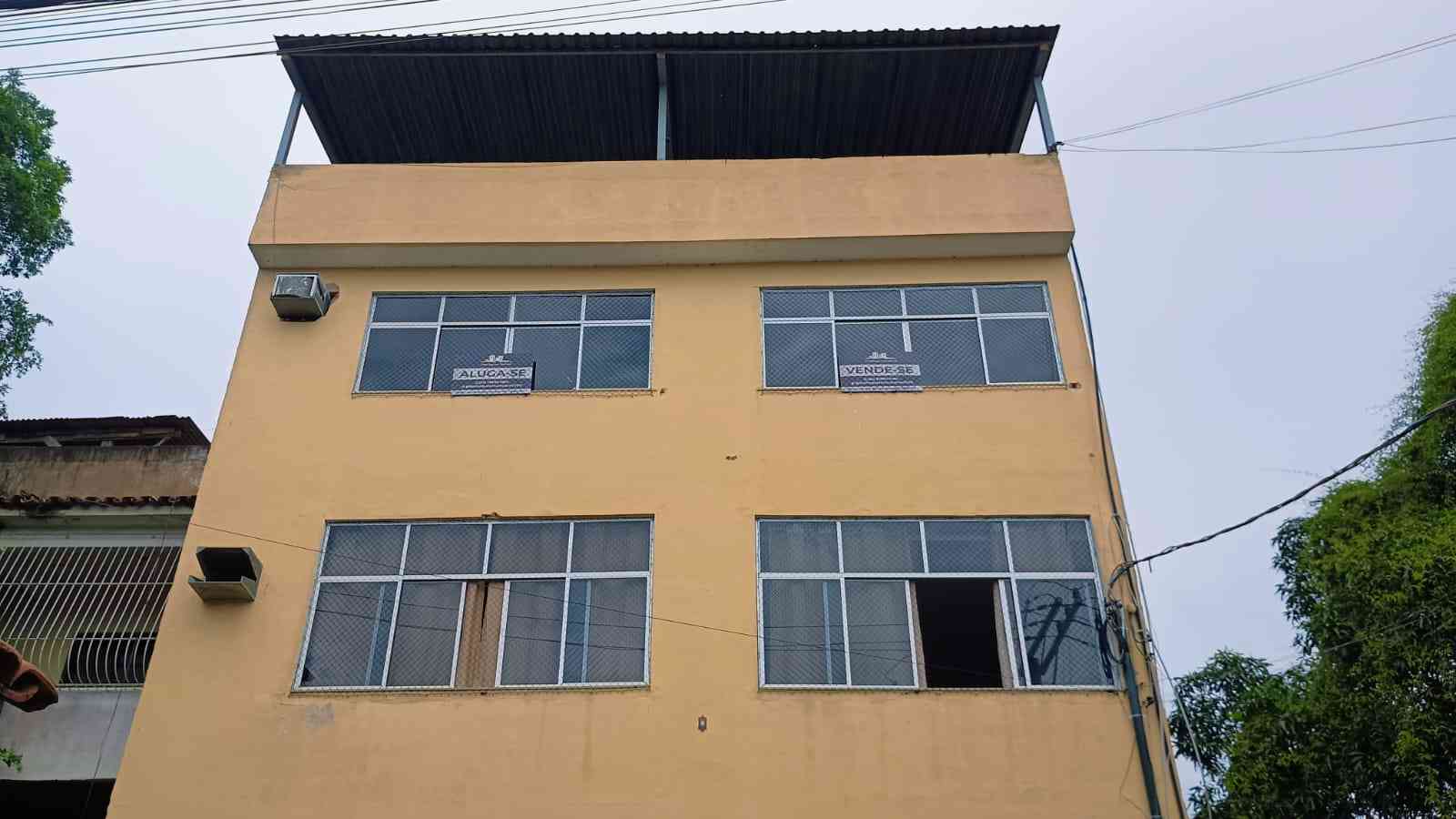 Apartamento com Ponto Comercial