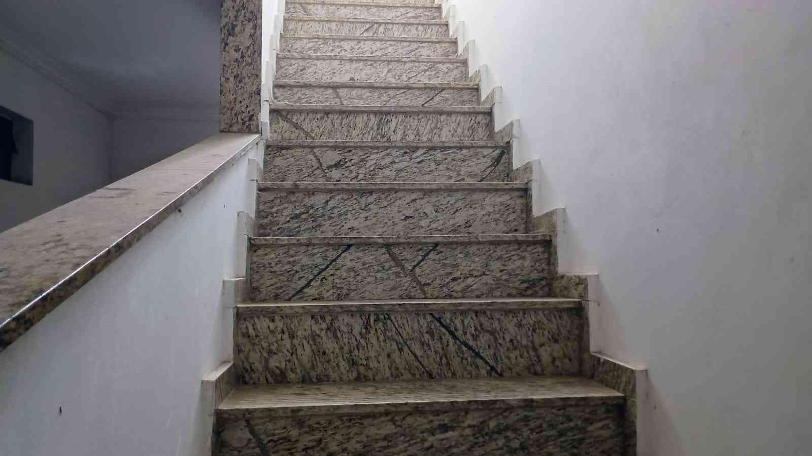 Apartamento com Ponto Comercial
