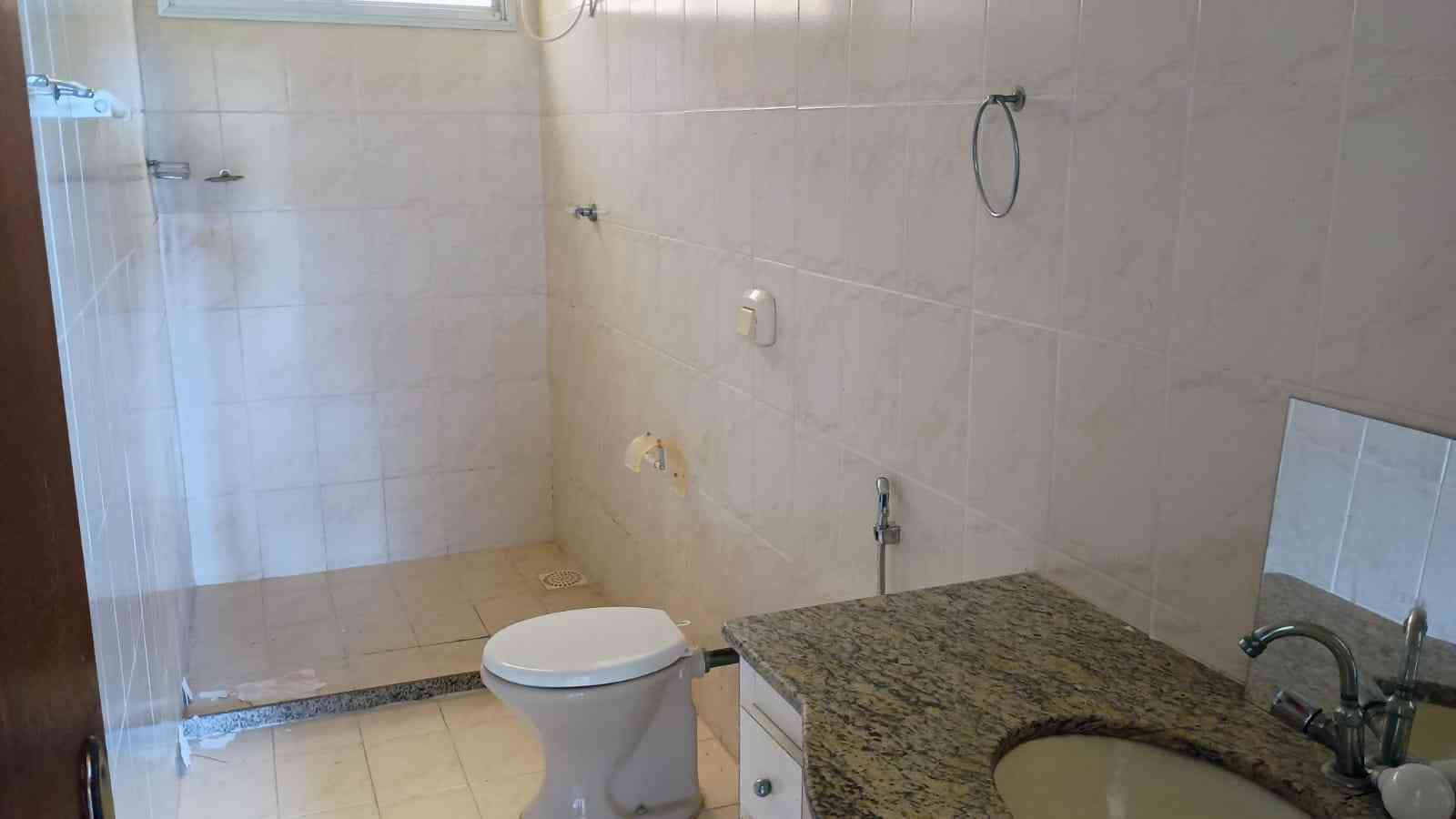 Apartamento com Ponto Comercial