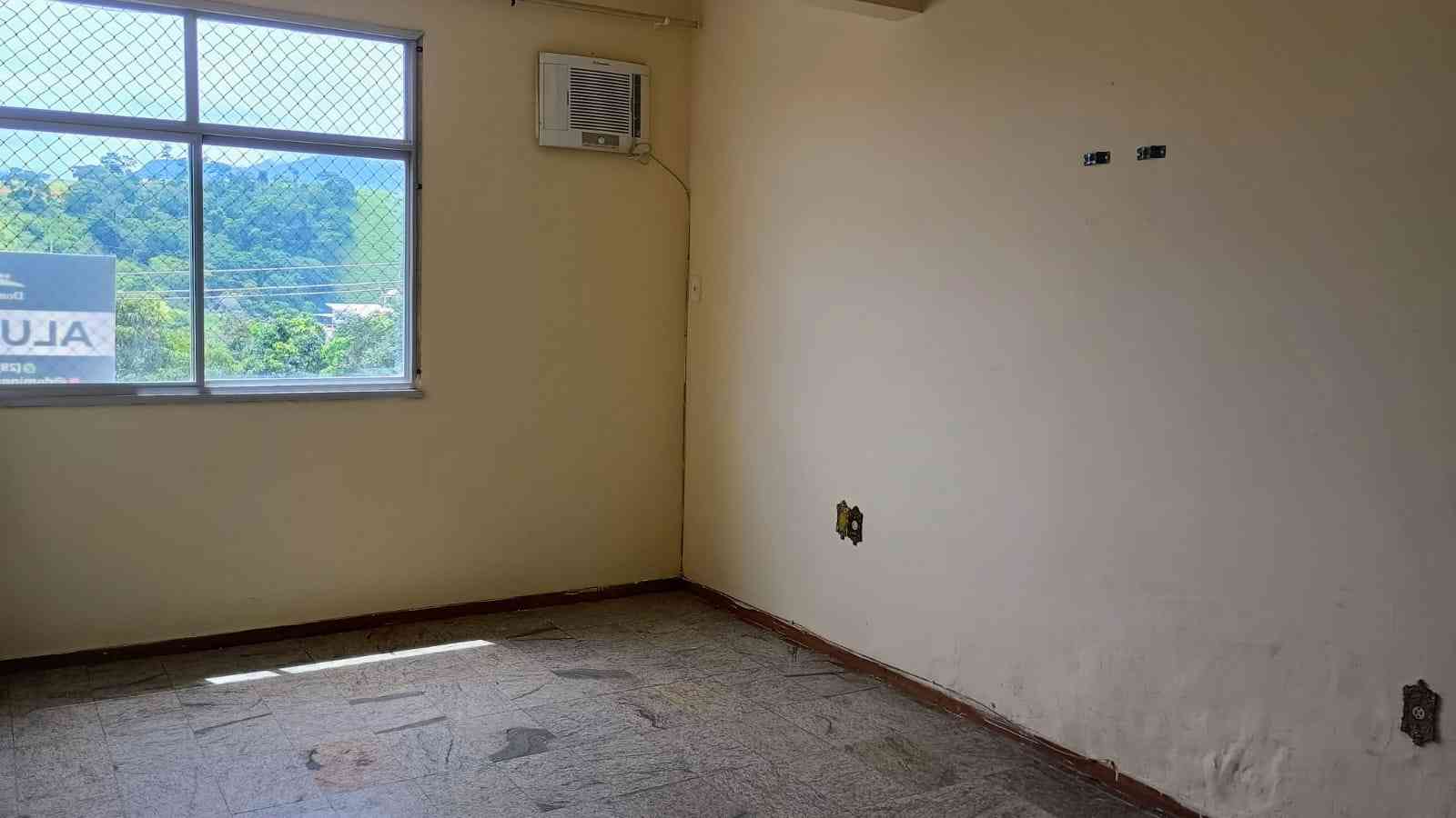 Apartamento com Ponto Comercial