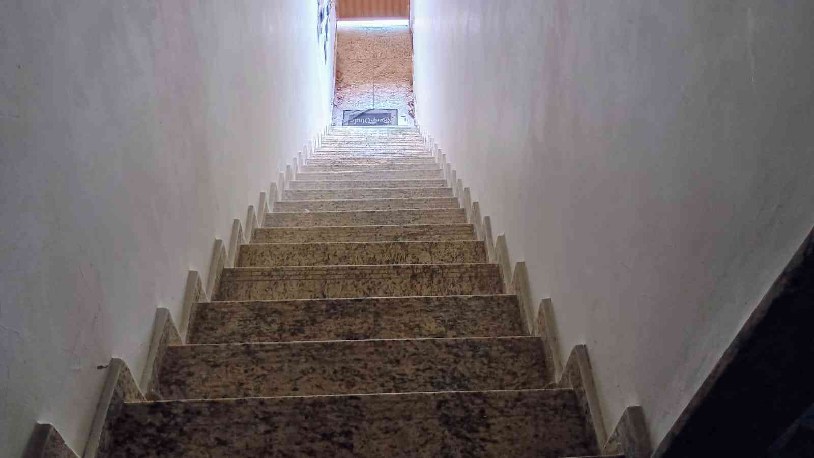 Apartamento com Ponto Comercial